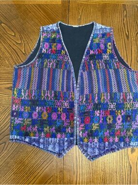 Women’s Coloful Vest. Fair Preloved. Size M/L.
